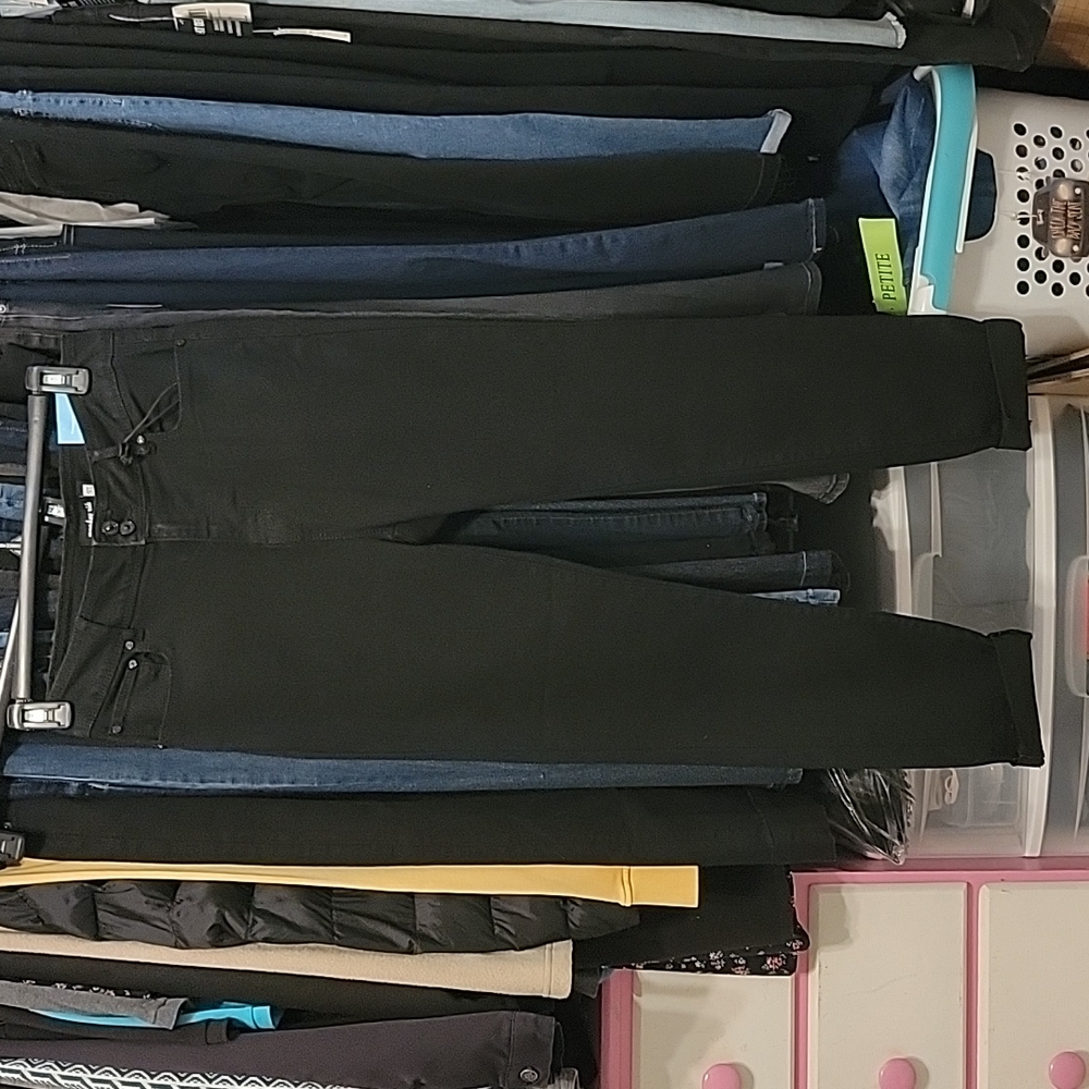 Monkey Ride Curve Shaping Jeans
